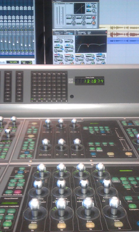 D Command EQ and Compression controls