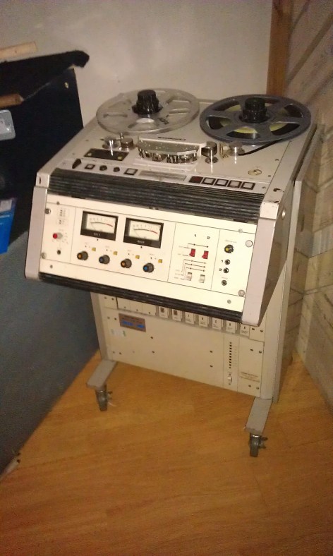 Reel to reel Alchemea