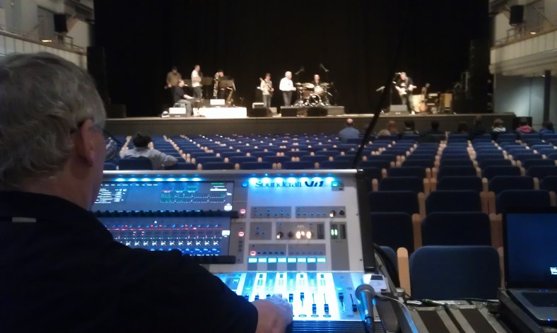 Soundcradt Vi1 Tony Christie